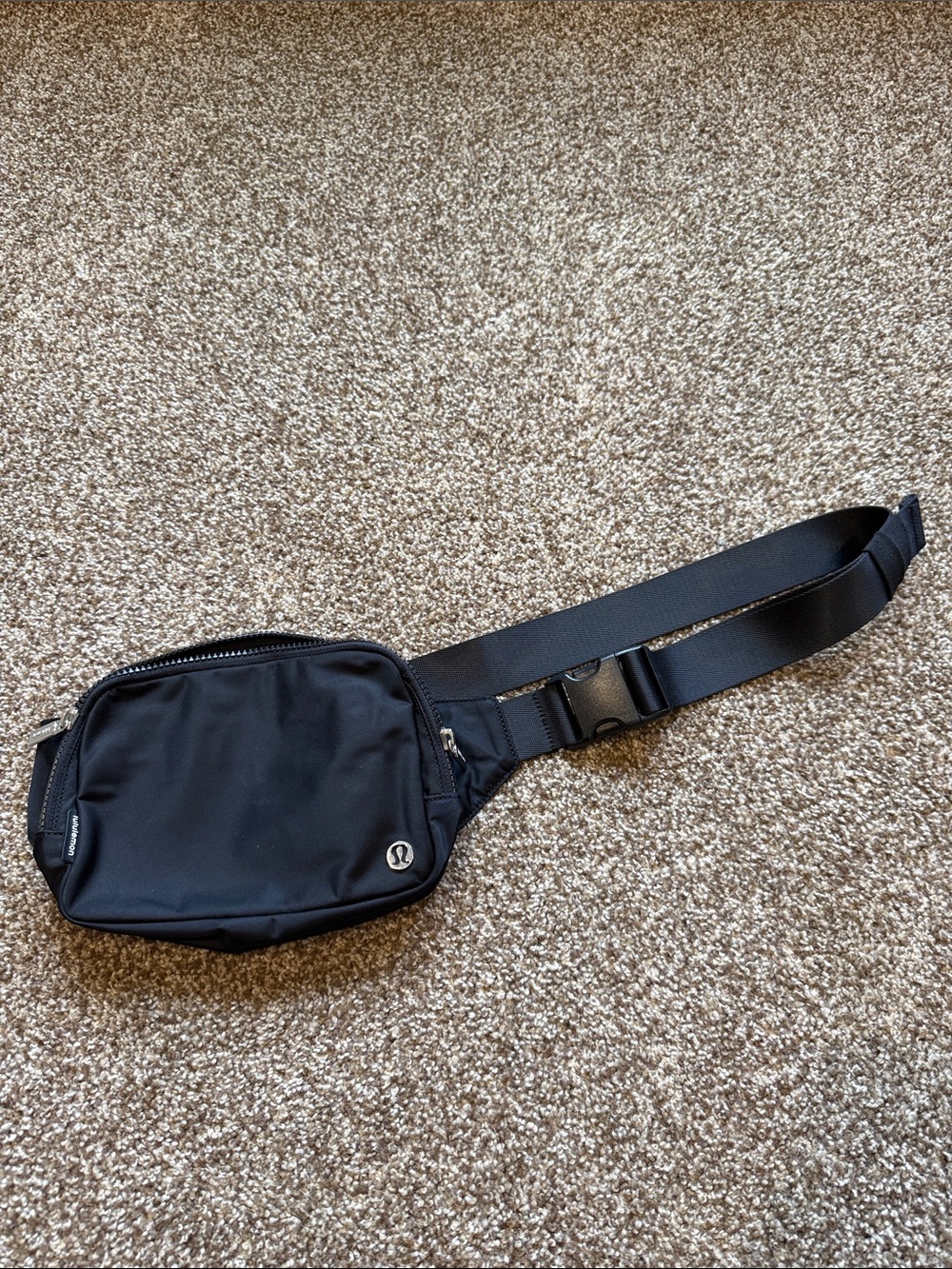 lululemon athletica WoMen’s Black Waist Pack